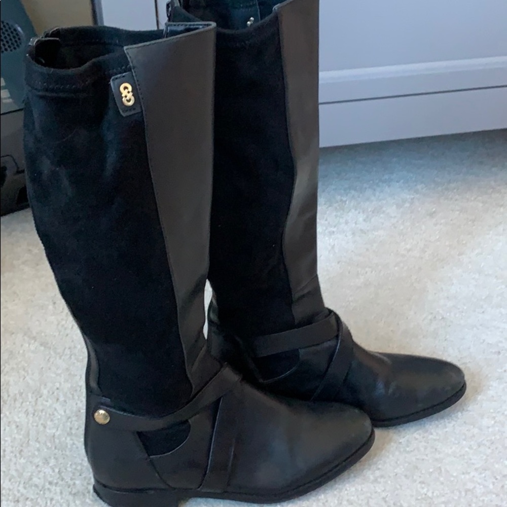 Black boots